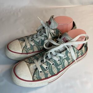 Converse Low Top Cat Running Basketball Fitness Fashion Sneakers Women's Size 10